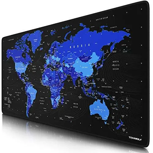 Produktbild: Titanwolf – XXL Gaming Mauspad 900x400 mm - Tischunterlage Mousepad groß - Präzision und Geschwindigkeit - Gummiunterseite - rutschfest strapazierfähig wasserabweisend – Weltkarte schwarz blau
