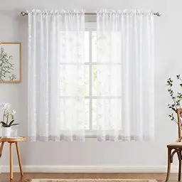 Produktbild: TOPICK Weiß Sheer Vorhänge für Wohnzimmer Bestickte Voile Fenster Vorhänge mit Floral Design Halbtransparente Gardinen für Schlafzimmer Fenster 175 x 140 cm (H x B) 2er Set