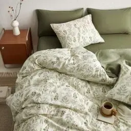Produktbild: Tospass Blumen Bettwäsche 220x240 cm Olivgrün Weiß Blätter Pflanzen Muster Bettwäsche Set Floral Bettbezug Mikrofaser Wende Bettwäsche 1 Deckenbezug mit Reißverschluss 2 Kissenbezug 80x80 cm