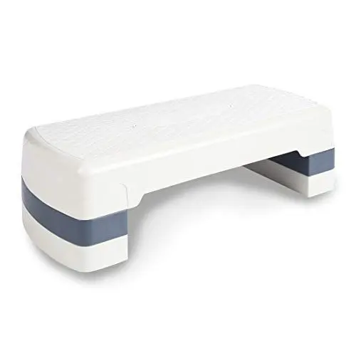 Produktbild: Ultrasport Steppbrett, perfekt für Aerobic und Fitness, in DREI verschiedenen Stufen höhenverstellbar, mit rutschsicherer Oberfläche, Weiß/Grau, 68 x 28 x 10-15-20 cm
