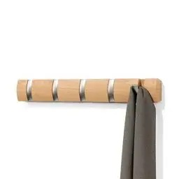 Produktbild: Umbra Flip 5 Garderobenhaken – Moderne, Schlichte und Platzsparende Garderobenleiste mit 5 Beweglichen Haken für Jacken, Mäntel, Schals, Handtaschen und Mehr, Natur