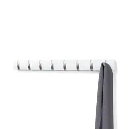 Produktbild: Umbra Flip 8 Garderobenhaken – Moderne, Schlichte und Platzsparende Garderobenleiste mit 8 Beweglichen Haken für Jacken, Mäntel, Schals, Handtaschen und Mehr, Hochglanz Weiß