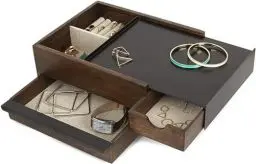 Produktbild: Umbra Stowit Design Schmuckkasten – moderne Schmuck Box mit Geheimfächern für Ringe, Armbänder, Uhren, Halsketten, Ohrringe und Accessoires, Holz / Metall, Schwarz/Walnuss