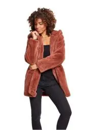 Produktbild: Urban Classics Ladies Hooded Teddy Coat aus Fake Kaninchenfell, Damen Mantel mit Kapuze und Seitentaschen, darkrose, XS