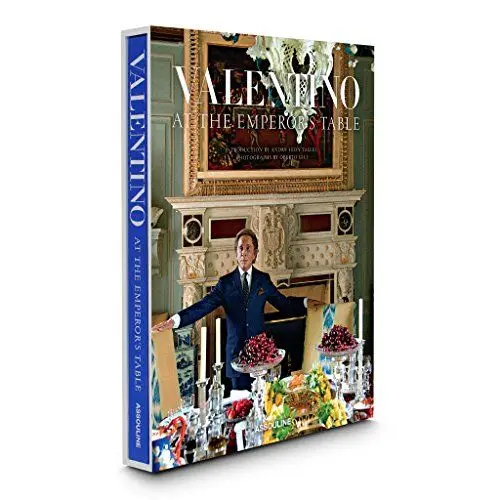 Produktbild: Valentino: At the Emperor's Table