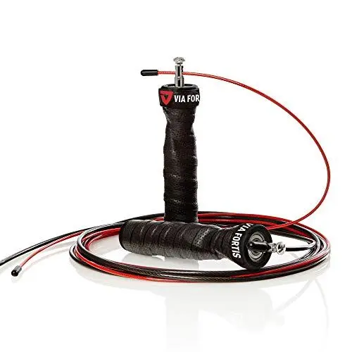 Produktbild: VIA FORTIS Profi Springseil mit Gewichten - Speed Rope für Calisthenics, CrossFit, Boxen, Muay Thai, Fitness uvm. - Jump-Rope mit Kugellager, Stahlseilen und Tasche für alle Körpergrößen