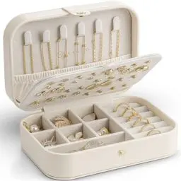 Produktbild: Vlando Schmuckkästchen Reise, Schmuckkasten Klein, Schmuckaufbewahrung mit Stil, Schmuck organizer für Ohrringe, Schmuck-Reiseetui Reise, Geschenkidee für Frauen, Mädchen