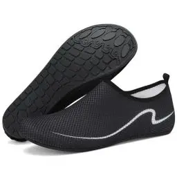 Produktbild: VOLHAL Badeschuhe Damen Herren Wasserschuhe Schnell Trocknend Schwimmschuhe rutschfest Strandschuhe für Strand,Pool,Meer,Wassersport,Surfen(Schwarz,39 EU)