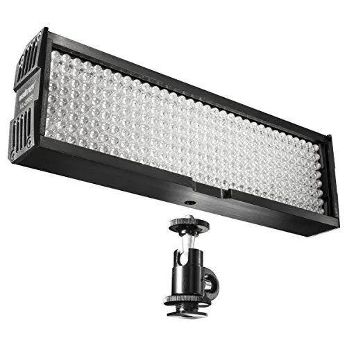 Produktbild: Walimex pro 256 Daylight LED Videoleuchte 14 W, On-Camera Studioleuchte mit Tageslicht LEDs, hochwertiges Streaming Licht mit Akku, dimmbare Beleuchtung mit Soft Diffusor