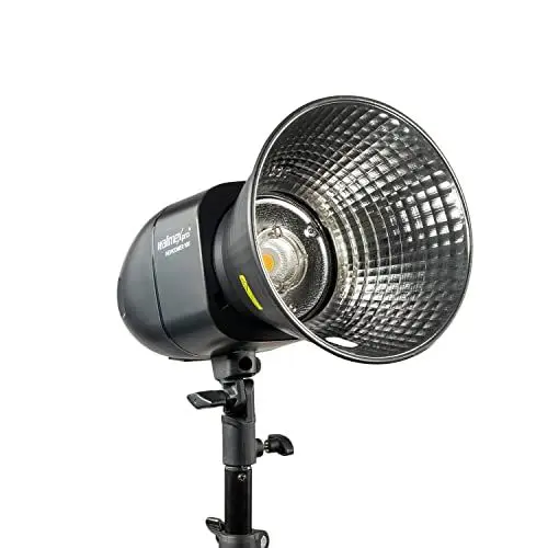 Produktbild: Walimex pro Newcomer 100 Studioblitz II - 100 Ws Blitzleistung, auslösen per Funk 2,4GHz, LED-Einstelllicht, Blitzdauer 1/800-1/1200s, Bowens/walimex pro-Anschluss, ideal für kleine Studios