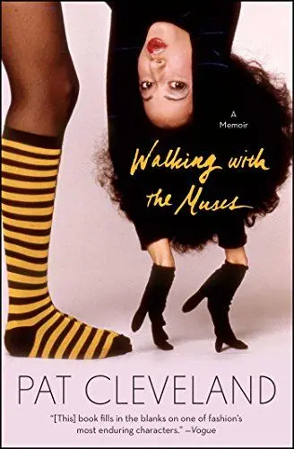 Produktbild: Walking with the Muses: A Memoir