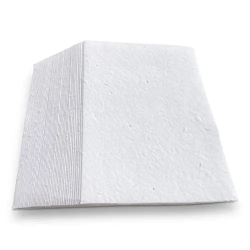 Produktbild: Wanderings handgefertigtes Blumensamen - Papier - 21 x 15 cm (A5) - A5-Größe - mit 50 - pflanzbares recyceltes Loseblatt- eingebetteten Wildblumensamen für Einladungen, Skizzieren, Schreiben - 250 GSM