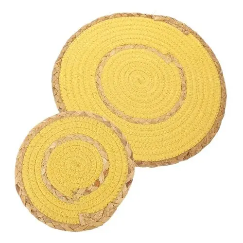 Produktbild: WATIIFUFU 2St Untersetzer Hochzeitsspiele kreisförmig natürliches Tischset rustikale Tischsets küchendekoration küchendeco küchenaccessoires gewebte Schalenmatte Geschirrmatte Stroh Yellow