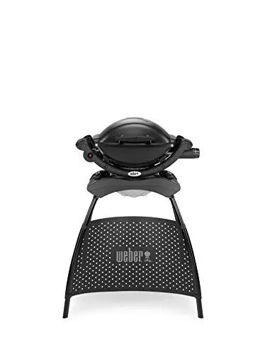 Produktbild: Weber Q1000 Gasgrill mit Stand, 43 x 32cm Grillfäche, portabler BBQ Grill, 1 Brenner, 2-geteilter porzellanemaillierter Guss-Grillrost, Aluminiumguss Deckel & Gehäuse - Schwarz (50010379)