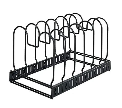 Produktbild: WENKO Deckelhalter Schwarz, ausziehbarer Pfannenhalter mit 6 variablen Fächern, platzsparender Geschirrständer für Pfannen, Deckel, Schneidebretter, 30-57 x 18 x 18 cm, pulverbeschichtetes Metall