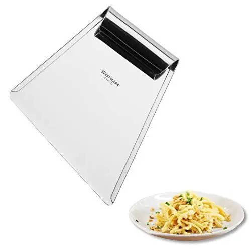 Produktbild: Westmark Spätzle-Schaber für die traditionelle Zubereitung von Spätzle, Rostfreier Edelstahl, Silber, 61152270, Spätzleschaber