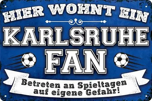 Produktbild: 20x30cm Blechschild für Fußball Fans, hier wohnt ein Karlsruhe Fan – Wandschild, Türschild, Torschild, lustiger Fussball Spruch, Fanartikel