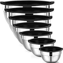 Produktbild: Wildone Rührschüssel Set, Edelstahl Schüssel 7er set mit luftdichten Deckeln, Stapelbar, Spülmaschinenfest, Größe 5, 3.5, 2.5, 2, 1,5, 1, 0,67 QT, ideal zum Mischen und Servieren