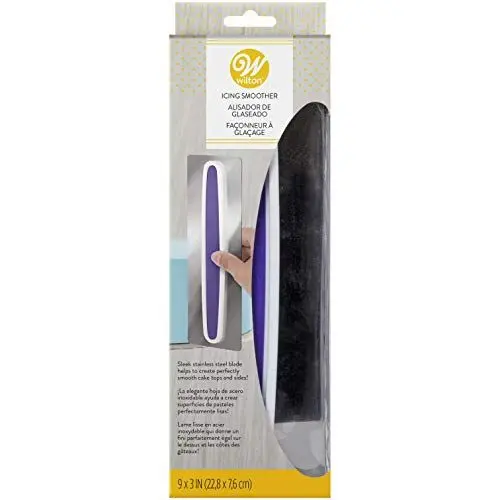 Produktbild: Wilton Kuchenschaber: Teigschaber Kunststoff Cake Scraper Kuchenschaber Spachtel für Küchen Backen Rand Dekorieren, Icing Smoother - 22,8 x 7,6 cm