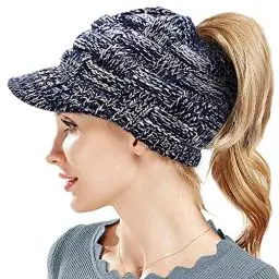 Produktbild: Winter Strickmütze Schirmmütze Damen Wintermütze Beanie Mütze Hüte Mützen Caps für Damen Gestrickte Baseballmütze Pferdeschwanz Mütze mit Zöpfen Loch (Dunkelblaues Weiß)