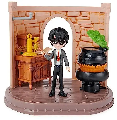 Produktbild: Wizarding World Harry Potter - Hogwarts Zaubertränke Klassenzimmer Spielset mit exklusiver Harry Potter Sammelfigur, Spielzeug für Kinder ab 5 Jahren, Fanartikel