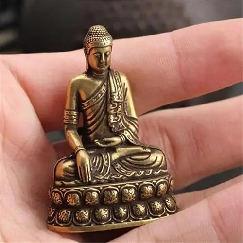 Produktbild: WOO MANTO kleine sitzende Buddha Figur tragbar - Miniatur Statue aus Messing Tischdekor Meditation Figur Antique Home/Office
