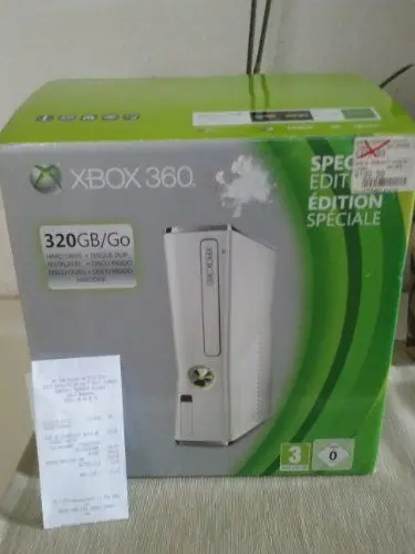 Produktbild: Xbox 360 4 GB White Limited Edition