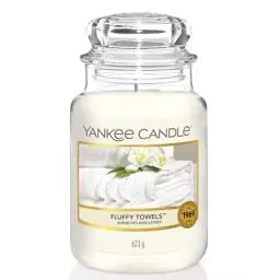 Produktbild: Yankee Candle Duftkerze im Glas (groß), Fluffy Towels | Kerze mit langer Brenndauer bis zu 150 Stunden, Perfekte Geschenke für Frauen