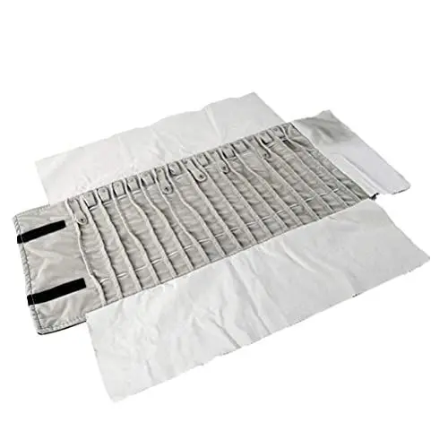 Produktbild: YARNOW Faltbare Schmuckrolle aus Grauem Flanell Multifunktionale Schmuckaufbewahrung für Ringe Ohrringe Halsketten für Reisen Schmuck Organizer und Aufbewahrungstasche