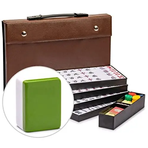 Produktbild: Yellow Mountain Imports Japanisches Riichi Mahjong Set - Große Weiße und Grüne Fliesen, Vinyl-Etui - Enthält Ostwind-Fliese, Wettestäbchen und Würfel.