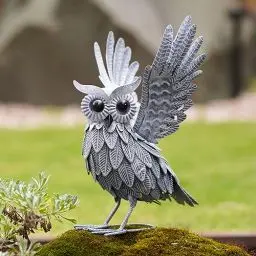 Produktbild: Yeomoo Metall Eule Gartenfiguren Gartendeko für Draußen Wetterfest: Eulen Geschenk für Frauen Freundin Mama Geburtstag Eule Deko Figur für Herbstdeko Außen Garten Dekoration Balkon Vogelabwehr Grau