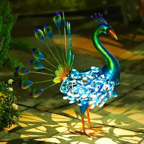 Produktbild: Yeomoo Metall Pfau Skulptur mit Solar Lichterkette Aussen Gartendeko: Vogel Gartenfiguren Deko mit Solarlampen Geschenkidee für Männer/Frauen/Mama Garten Terrasse Deko Wohnzimmer Wetterfest 52CM