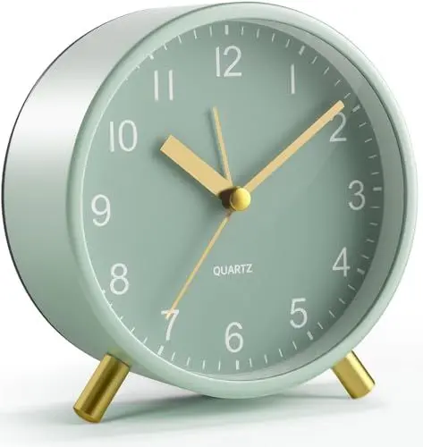 Produktbild: YouJabz Analoger Wecker, Silent Non Ticking mit Nachtlicht, Batteriebetrieben, Modischer Runder Metall Wecker für Büro, Schlafzimmer, Ältere, Erwachsene, Kinder, Einschulung Geschenk (Grün)