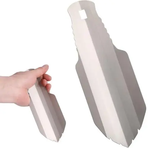 Produktbild: YOYEAH Ultraleichte Titan Schaufel, kleine Gartenschaufel für Gartenarbeit, Camping und Wandern, nur 38g, 20,5 cm, Mini Camping Schaufel mit Aufbewahrungstasche.