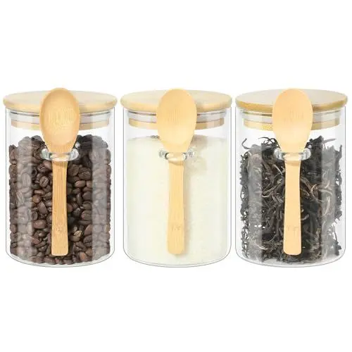 Produktbild: YUEYEE Glasbehälter mit Deckel und Löffel,Meal Prep Gläser,Tee Kaffee und Zuckerdosen Sets,Vorratsgläser mit Deckel Luftdicht für Gewürze,Gewürzgläser,3 Stück 600 ml Vorratsdosen mit Holzdeckel