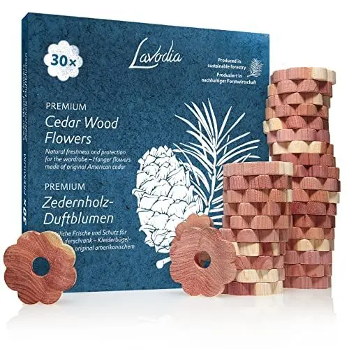 Produktbild: Lavodia Zedernholz Ringe - 30 Premium Zeder Blumen für den Kleiderschrank - Natürlicher Mottenschutz und Raumduft gegen Kleidermotten - Effektive Mottenfalle aus Zederholz - 4,5 x 4,5 x 0,8 cm