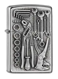 Produktbild: ZIPPO 2007114 – Sturmfeuerzeug, Toolbox, Emblem Attached, StreetChrome,nachfüllbar,inhochwertigerGeschenkbox